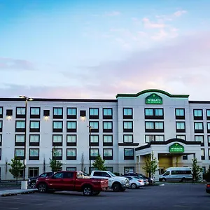 Wingate By Wyndham Airport Hotel