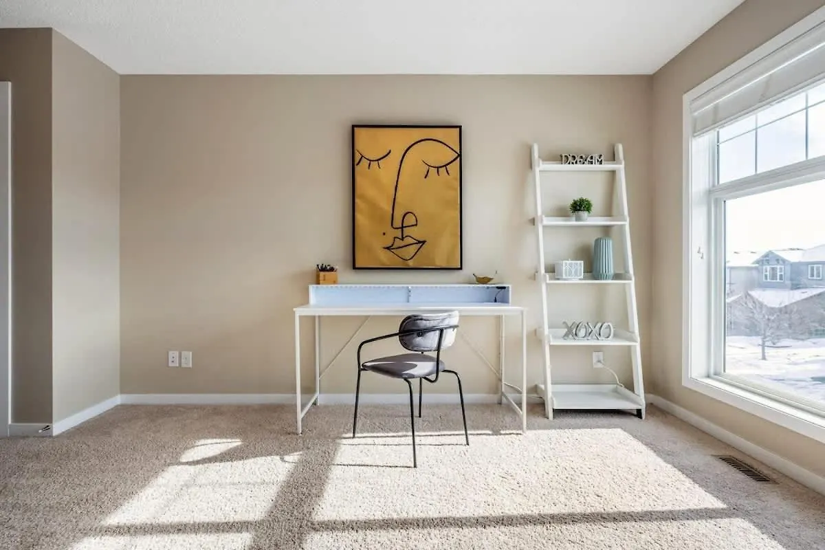The Venti - 3Bd 2Ba Yard Garage & Upper Suite Κάλγκαρι Σπίτι διακοπών